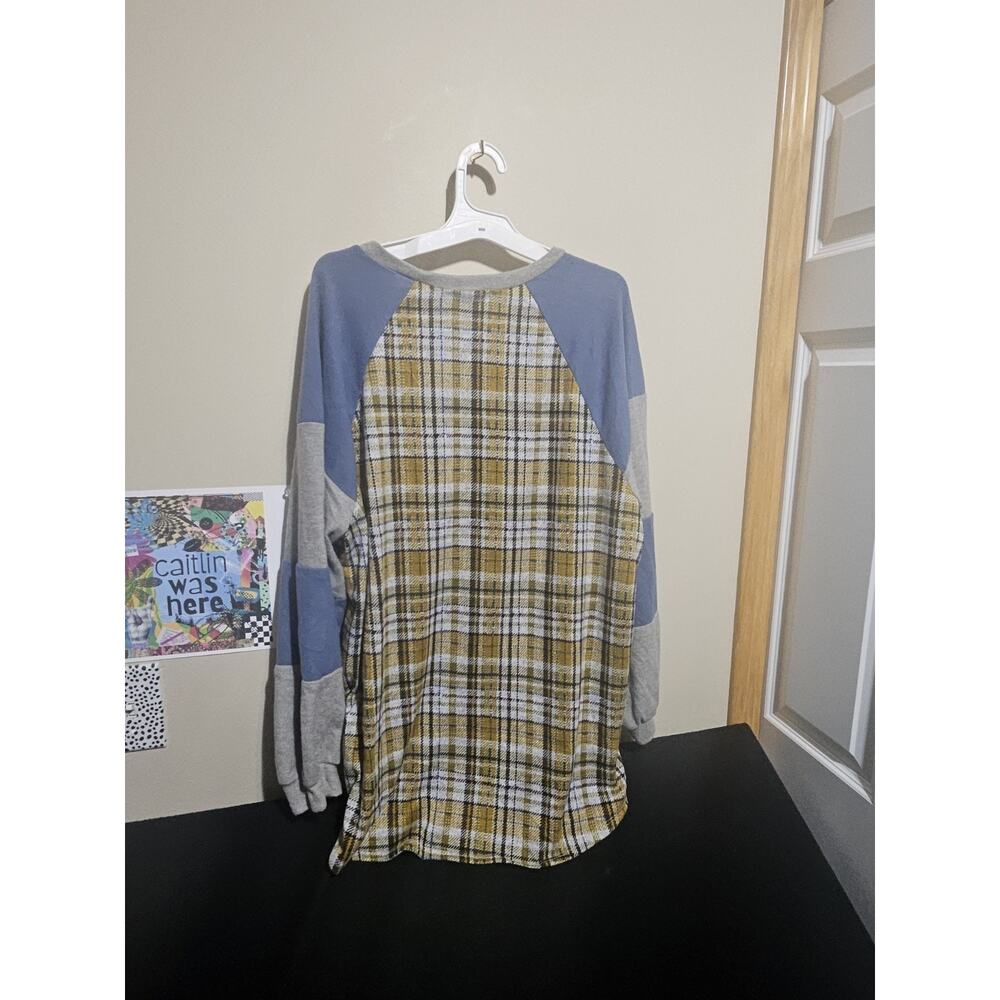 Story Teller Plaid Raglan Sleeve Sweater Model Off Duty Boho NWOT - Picture 7 of 9